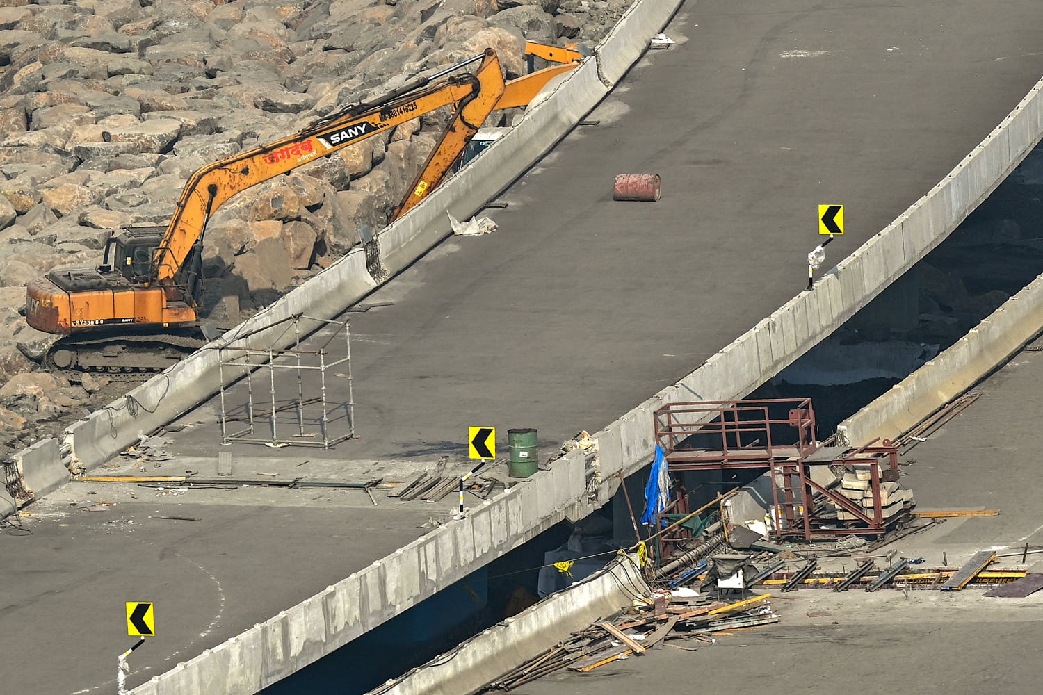 Roads ministry allocation unchanged at Rs 2.78 lakh cr in Budget 2024-25 from interim Budget, up 3% on year