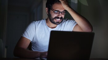 Symptoms of panic attack: Common signs include rapid heartbeat, shortness of breath, sweating, trembling, chest pain, nausea, dizziness, and an overwhelming sense of dread (Image: Canva)