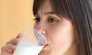 Drinking milk empty stomach is good for your health? Here are pros and cons
