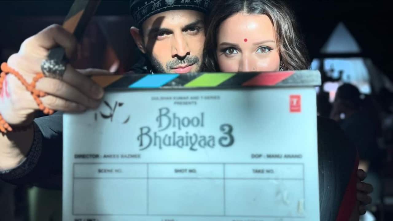 Kartik Aaryan and Triptii Dimri enroute to Orccha in Madhya Pradesh to resume shooting for ‘Bhool Bhalaiyaa 3’ Kartik Aaryan and Triptii Dimri enroute to Orccha in Madhya Pradesh to resume shooting for ‘Bhool Bhalaiyaa 3’