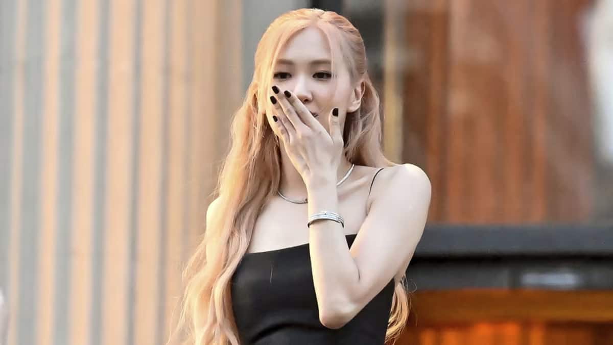 BLACKPINK’s Rosé pens heartfelt letter to fans after joining THE BLACK LABEL; teases new music