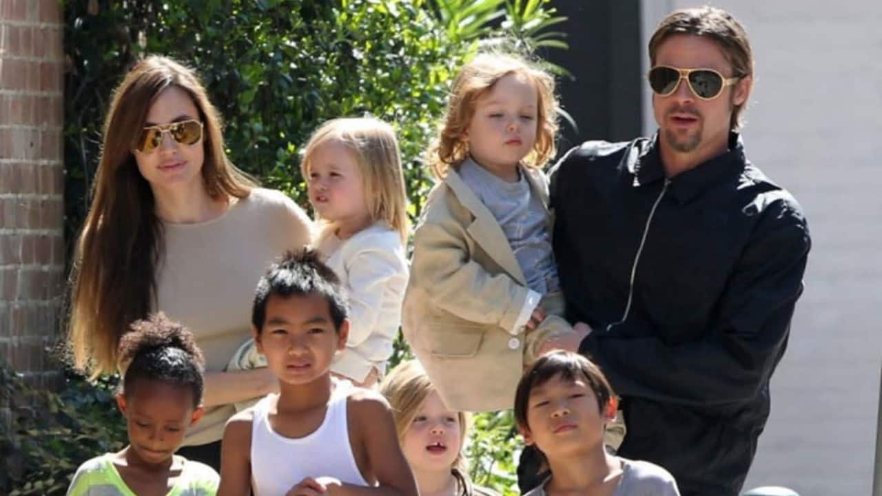 Brad Pitt spotted with then-wife Angelina Jolie with their 6 children. (Image via X)
