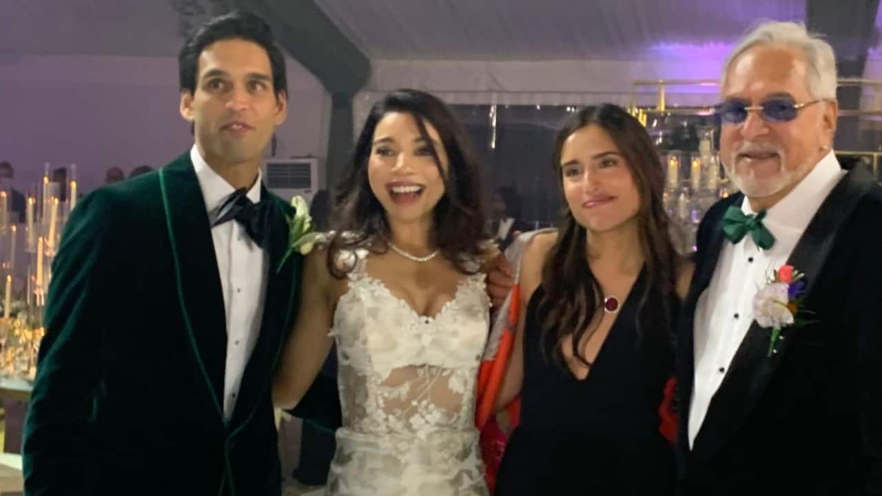 Vijay Mallya, Lalit Modi attend Sidhartha Mallya and Jasmine's wedding. New pictures out