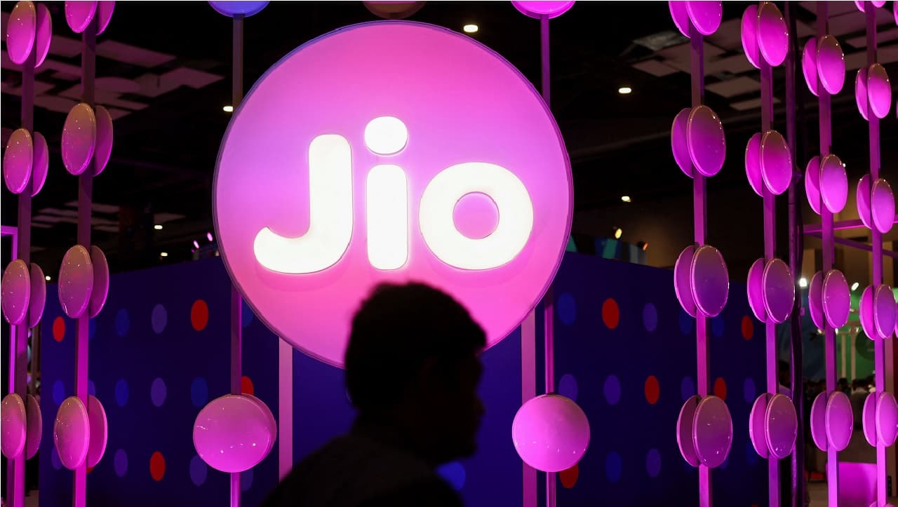 Reliance Jio IPO Set For 2025, Retail Debut Much Later