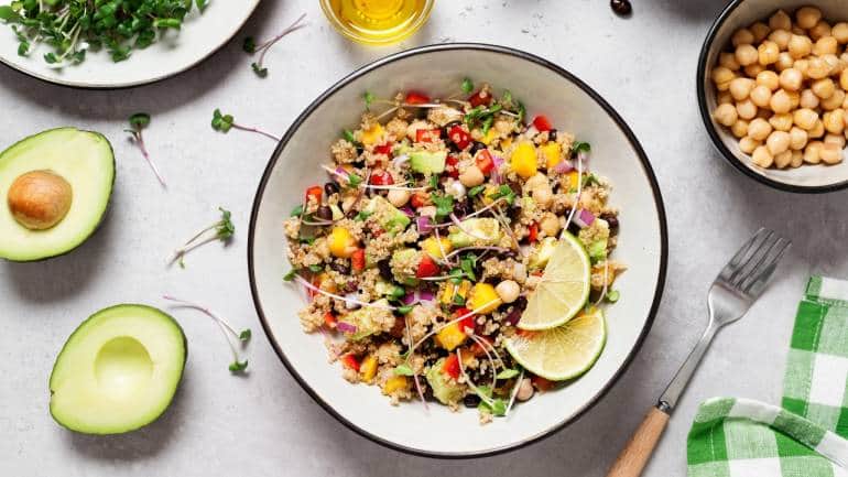 Healthy breakfast recipe: Quinoa Breakfast Bowl (Image: Canva)