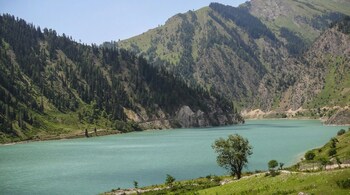 Gurez valley in Jammu & Kashmir. (Photo: Shahid Wani via Unsplash)