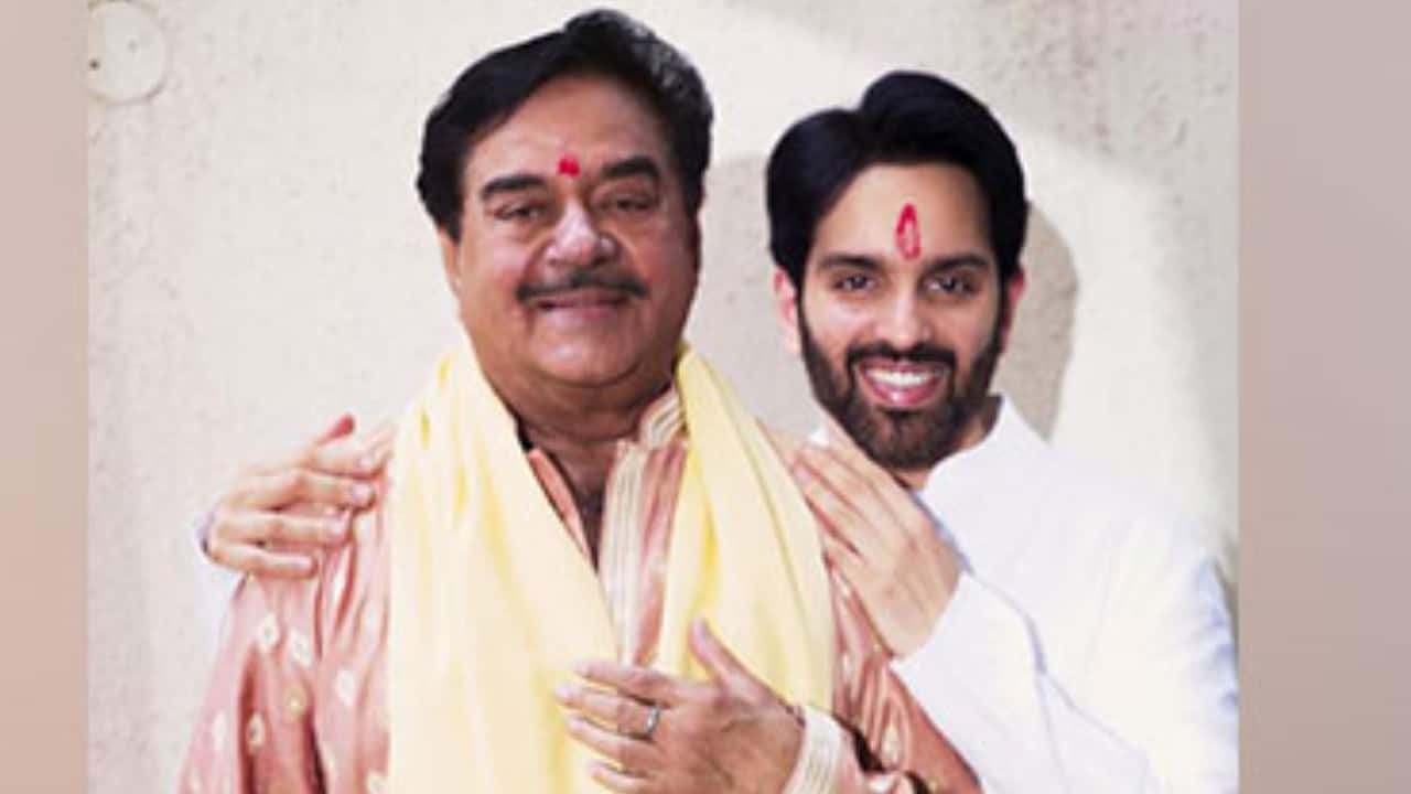 Shatrughan Sinha admitted in hospital, Luv Sinha says "no surgical procedure, he has fever"