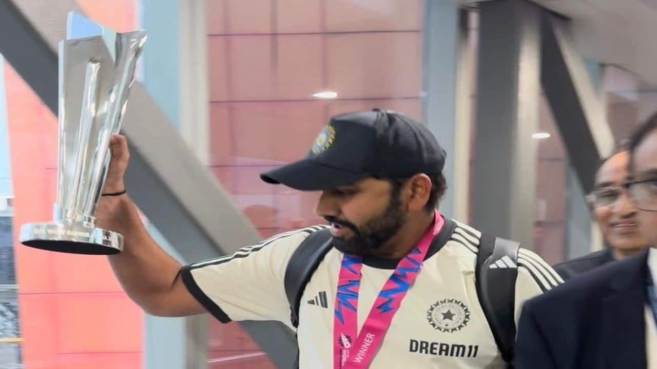 The T20 World Cup-winning Indian cricket team returned to the country here on Thursday aboard a specially-arranged charter flight with scores of fans lining up outside the airport to welcome the players despite a steady drizzle and heavy security deployment that kept them at a distance from their heroes.