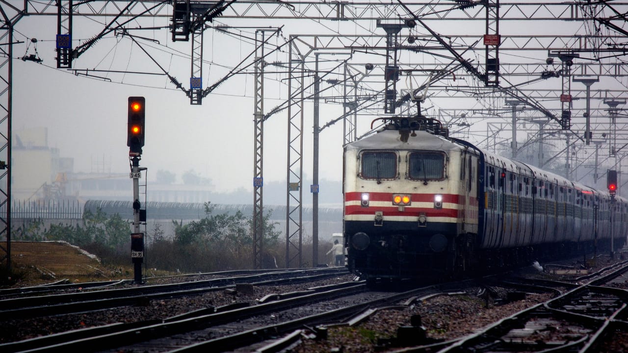 Eastern Railway to run Durga Puja special trains from Sep 27 to Oct 2: Check routes
