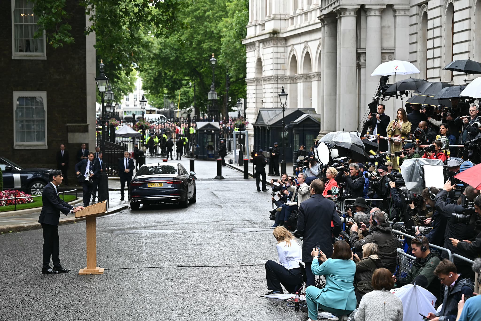 However, the election results underscored Britons' desire to send a strong message to the party, reflecting dissatisfaction after 14 years marked by economic challenges, Brexit turmoil, and internal Conservative discord. (AFP Photo)