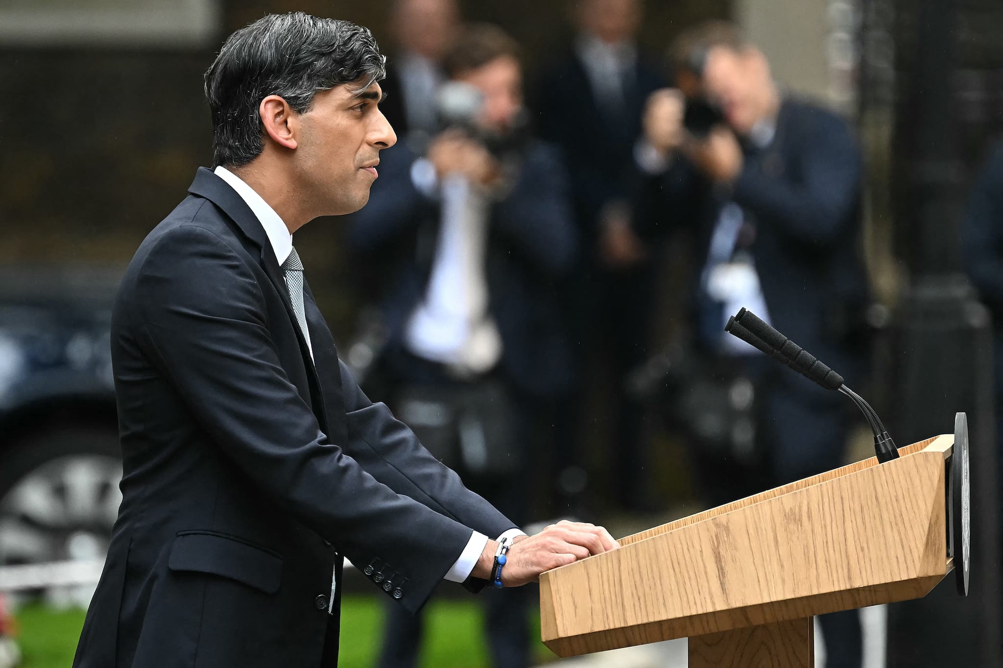 Rishi Sunak announced his resignation as party leader after the Conservatives suffered a significant defeat to Labour in the UK general election. The 44-year-old former financier took a gamble by calling for an early election, hoping improved economic indicators would sway public opinion in favor of the Tories. (AFP Photo)