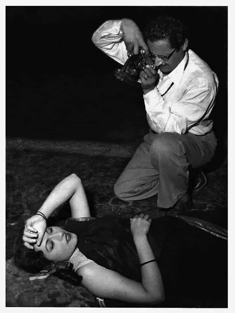 Guru Dutt and Madhubala during the shoot of Mr and Mrs '55 (1955). (Photo courtesy SMM Ausaja Archive)