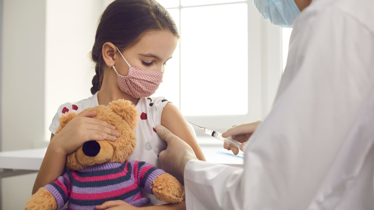 Manage diarrhea symptoms in children: Stay hydrated, keep surfaces clean, get your child vaccinated