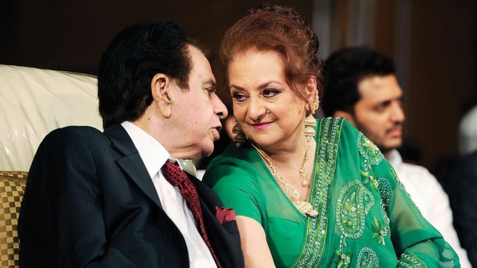 Saira Banu reveals Dilip Kumar suffered from severe insomnia, says, "he  would tell me you are my sleeping pill, my pillow"