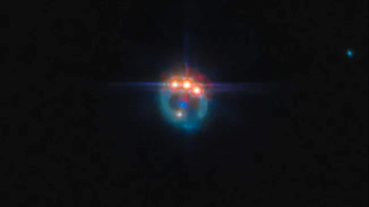 Jeweled Ring image snapped by NASA's Webb Telescope located 6 billion light years away - Moneycontrol