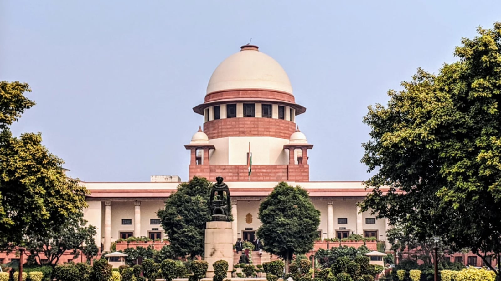 Power to arrest under PMLA can't be exercised as per whims and fancies of ED officer: Apex court Power to arrest under PMLA can't be exercised as per whims and fancies of ED officer: Apex court