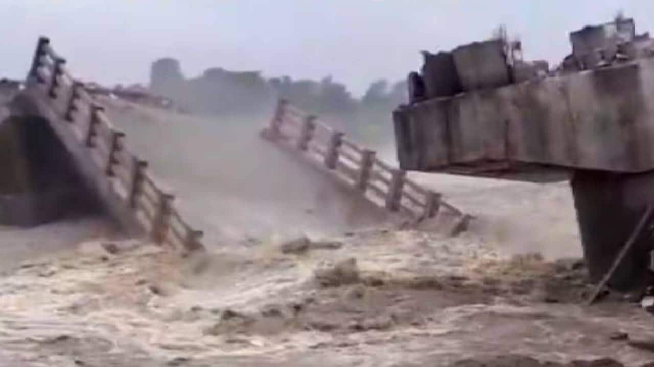 Bihar Bridge Collapses: Call to improve contract management for ...