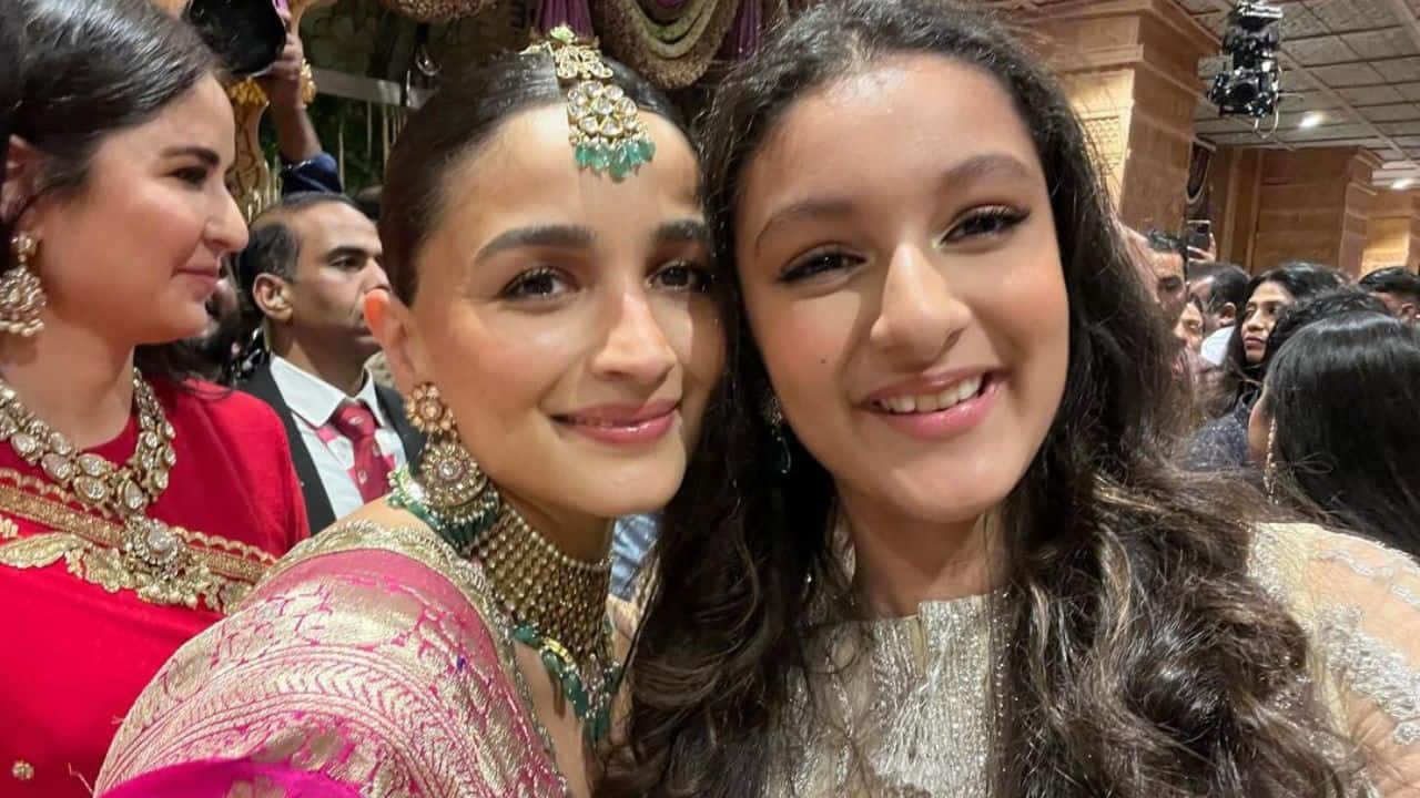 Mahesh Babu's daughter Sitara fangirls over Alia Bhatt, shares adorable pics with the actress