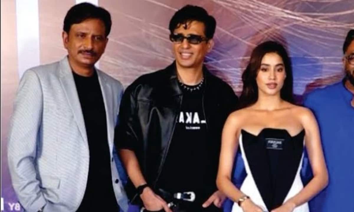 Ulajh actor Rajesh Tailang applauds Janhvi Kapoor, says, “You can see a glimpse of Sridevi ji in her"
