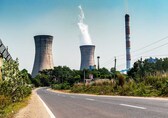 Reliance Power stock crashes to 5% lower circuit, still in overbought zone