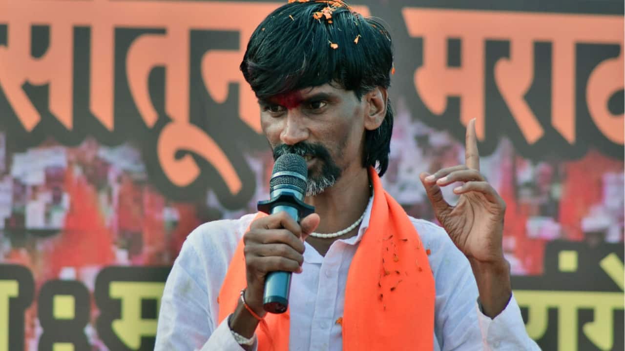 'Jarange factor' haunts Mahayuti again in Maharashtra: Will Sharad Pawar intervene?