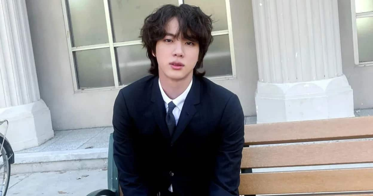 BTS' Jin 'nervous' as he jets off to Milan Fashion Week; shares selfie ...