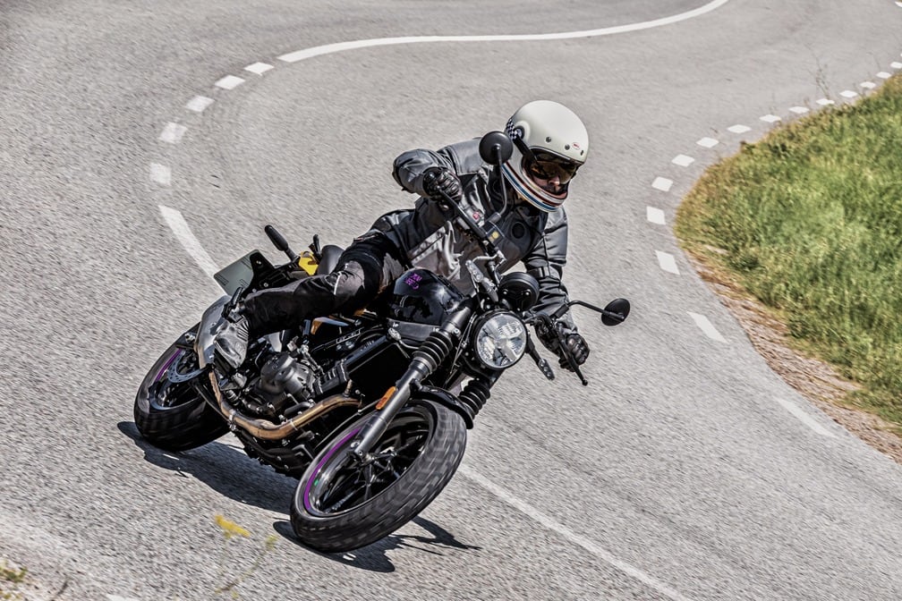 The Ride Report: Royal Enfield Guerrilla 450
