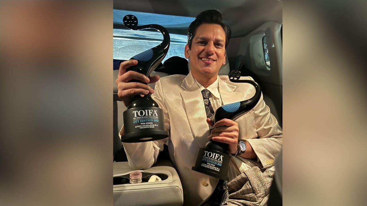 Vijay Varma bags 2 Acting Excellence Awards for Dahaad and Jaane Jaan