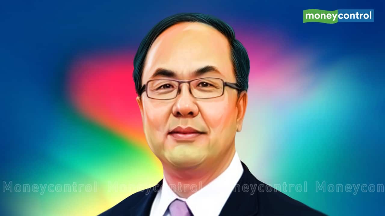Meet Hyun Shik Park, the battery boss who has the fattest paycheque in Ola Electric universe Meet Hyun Shik Park, the battery boss who has the fattest paycheque in Ola Electric universe