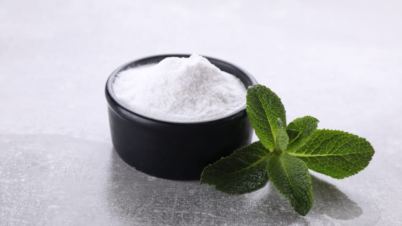 Glucose: Glucose is a simple sugar that is directly used by the body for energy. It is a monosaccharide, unlike fructose, which is another monosaccharide but can be problematic for those with fructose intolerance. Why It Works: Because glucose is absorbed directly into the bloodstream and doesn’t require conversion in the liver, it tends to be well-tolerated by individuals with fructose intolerance. It’s commonly found in various foods, such as fruits, vegetables, and processed products as glucose syrup (Image: Canva)