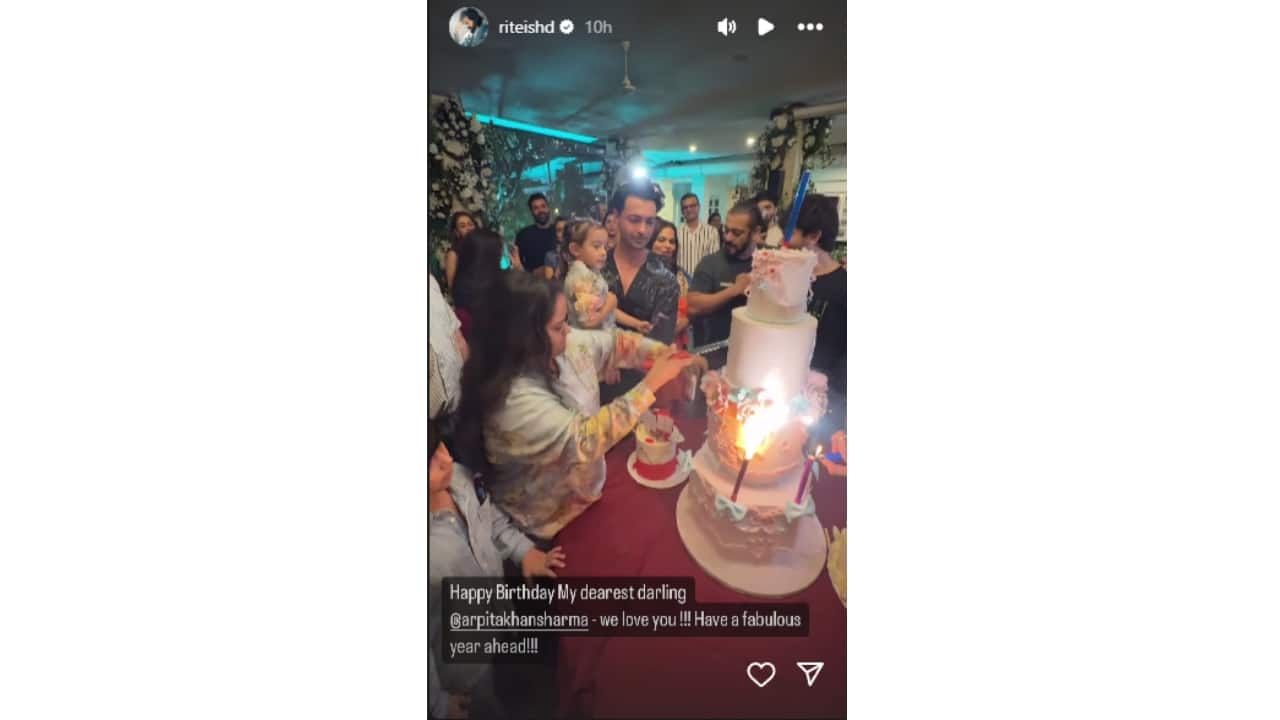Riteish Deskhmukh shares glimpses from Arpita Khan Sharma's birthday party
