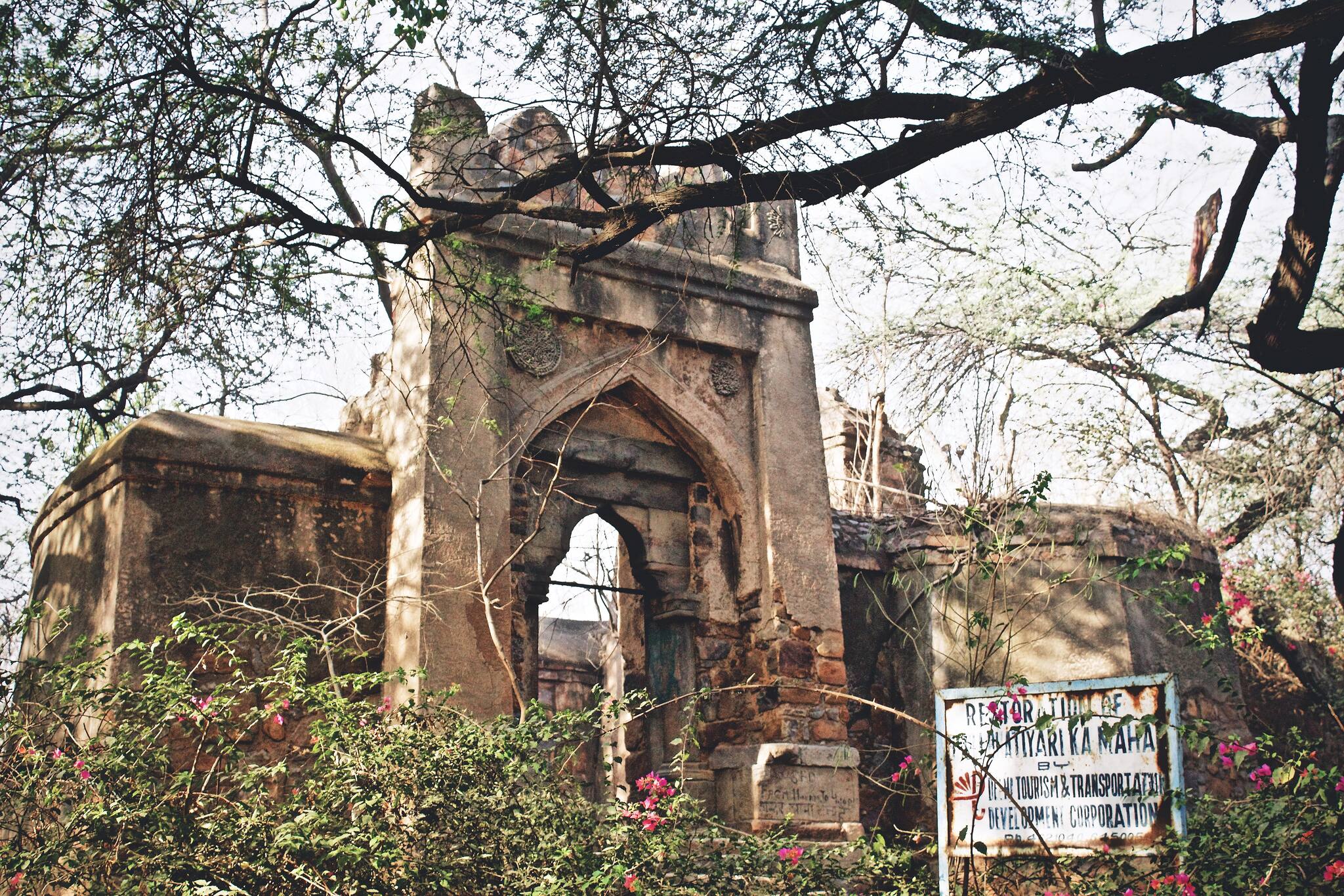 Bhuli Bhatiyari Ka Mahal, Delhi. (Photo: Wikimedia Commons)