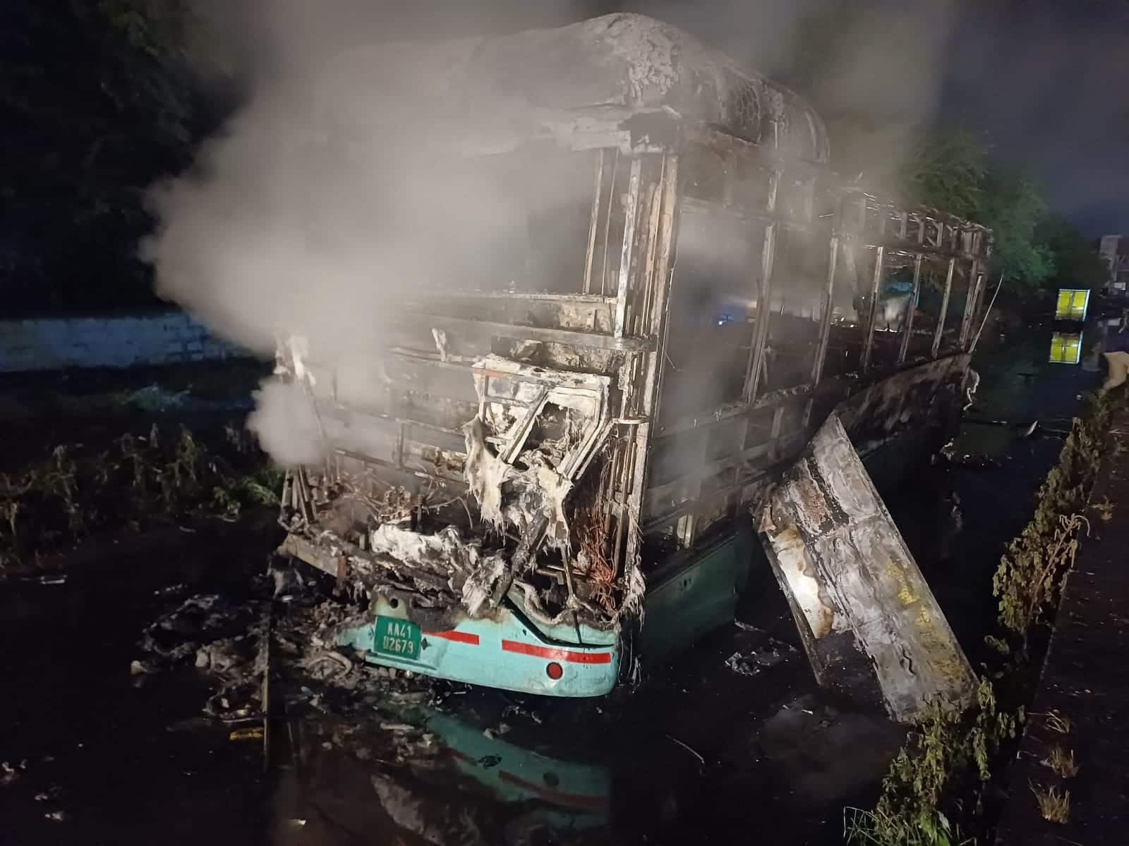 Electric bus catches fire on waterlogged road in Bengaluru, no injuries Electric bus catches fire on waterlogged road in Bengaluru, no injuries