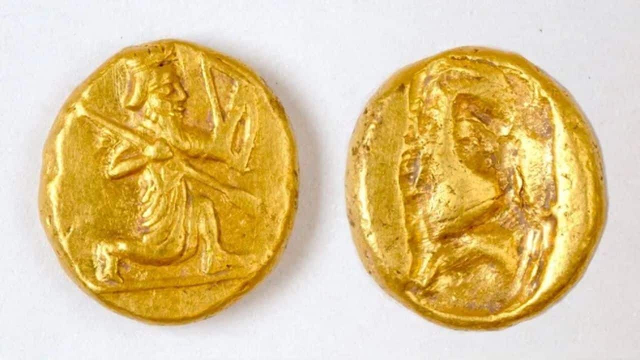 Treasure Discovery: Archaeologists unearth pot overflowing with Gold Coins in Turkey