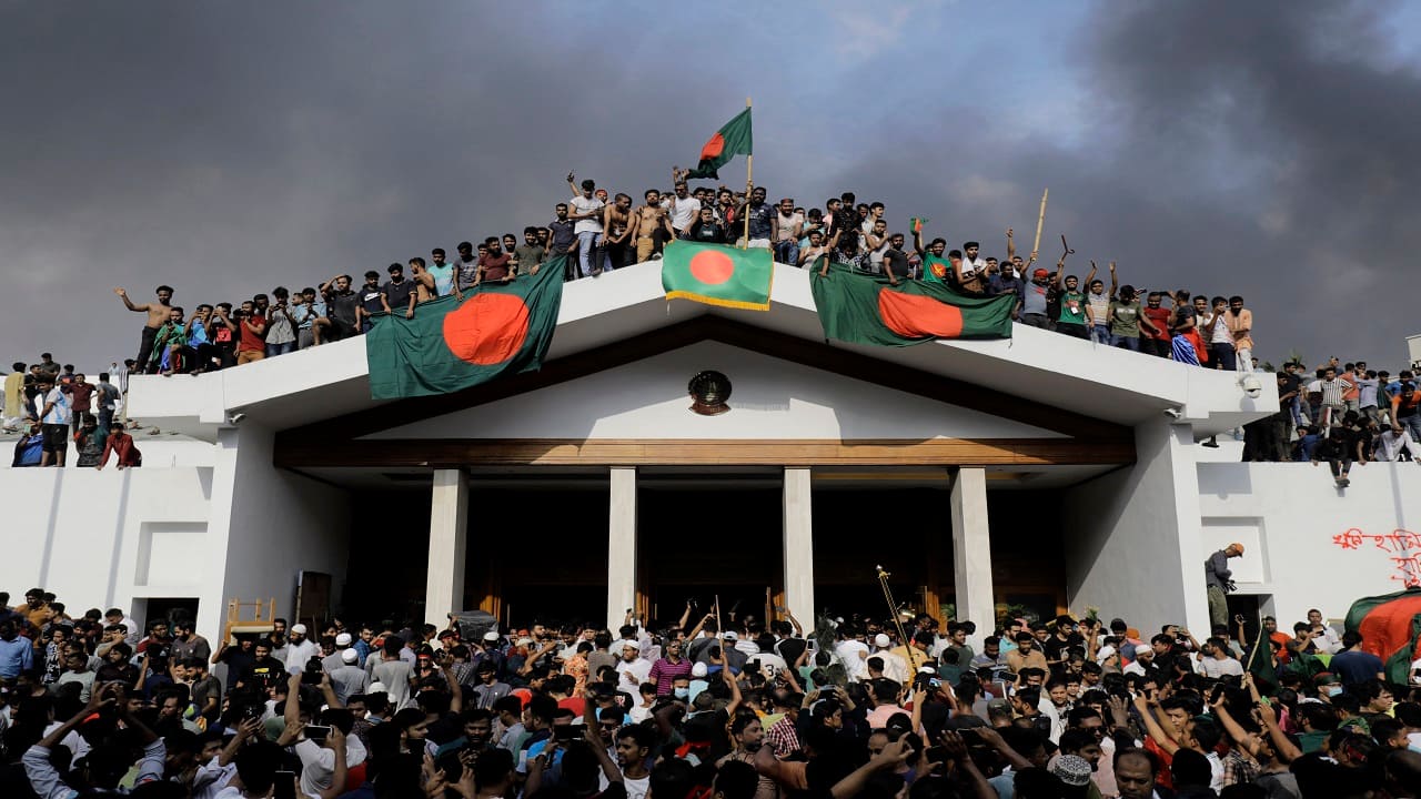 Houses Set Ablaze, Sheikh Hasina's House Stormed: Bangladesh Unrest In ...