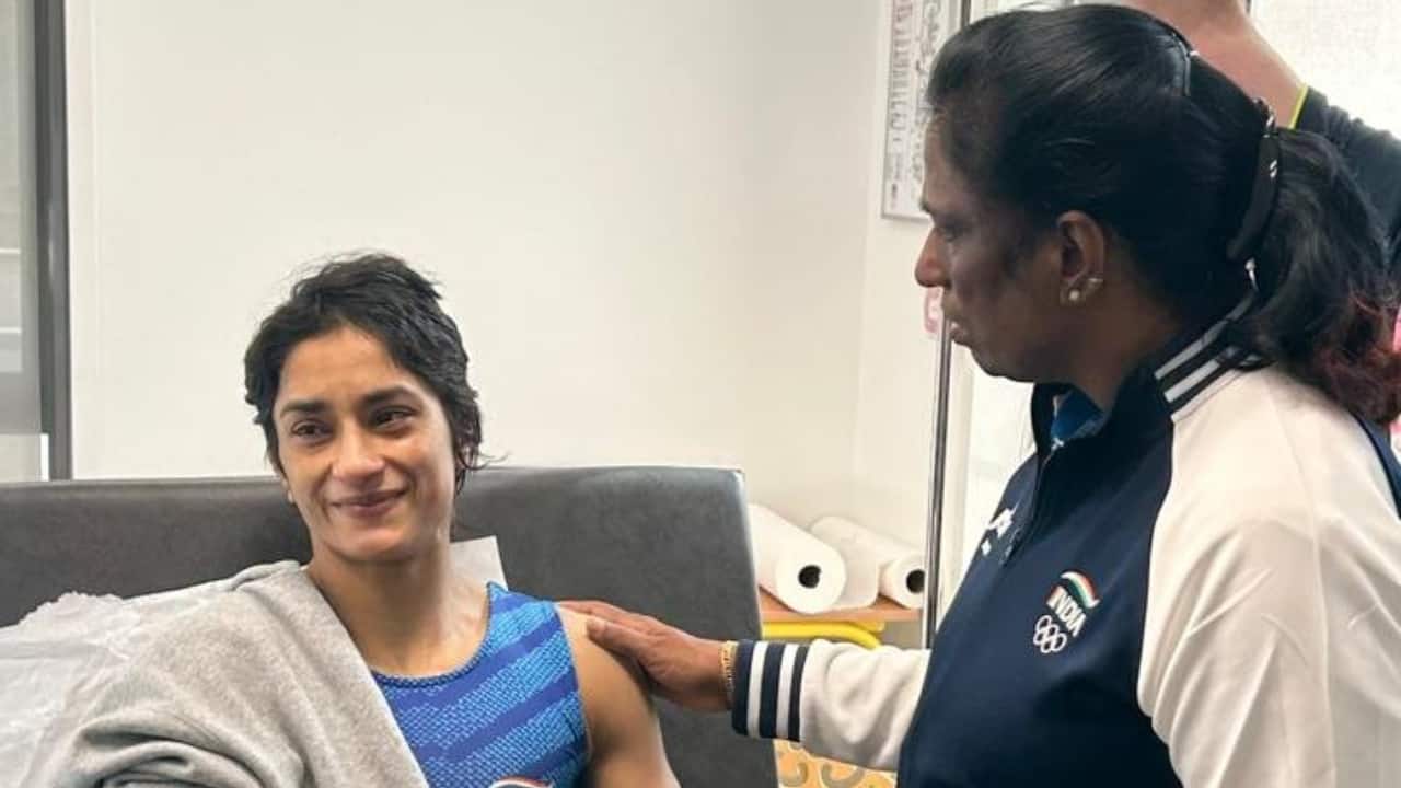 Paris Olympics: After heartbreak, Vinesh Phogat's first picture with short hair surfaces