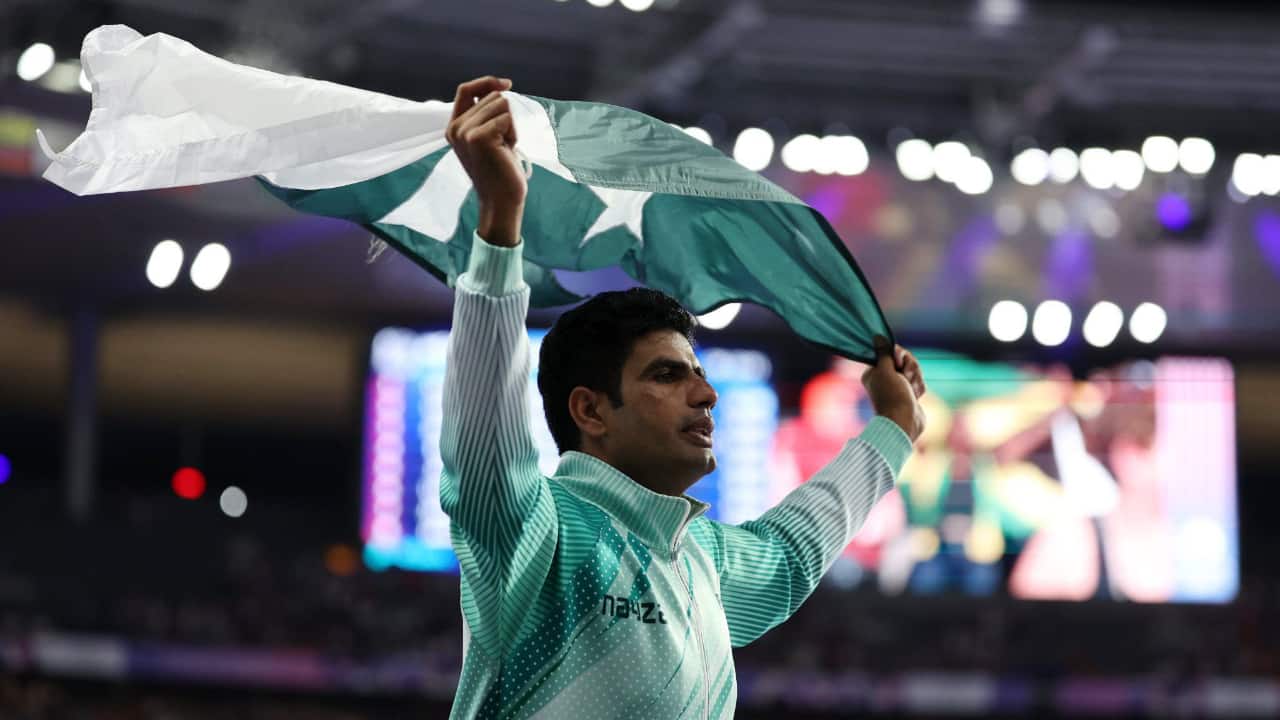 Coach defends Arshad Nadeem after Worlds flop show, accuses Federation of lack of support