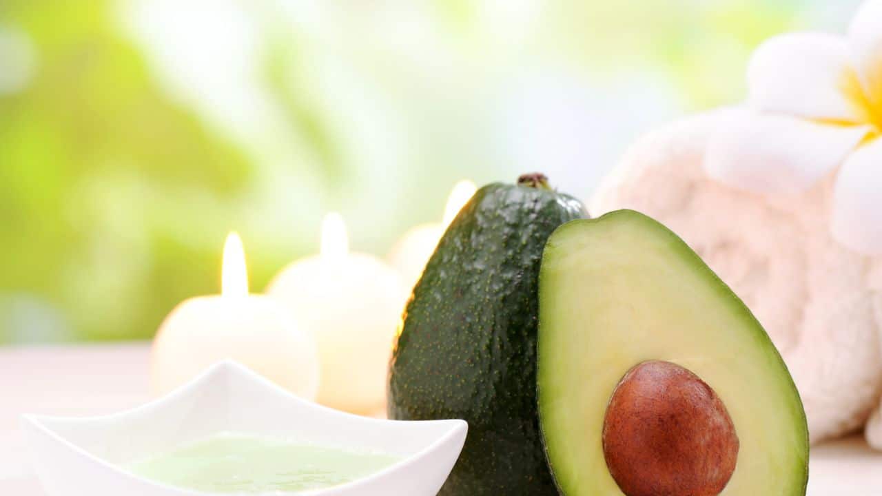 Eat healthy fats: Healthy fats can help reduce inflammation and support overall hormonal balance. Include avocados, nuts (like almonds and walnuts), seeds (such as chia and flaxseeds), and olive oil. (Image: Canva)