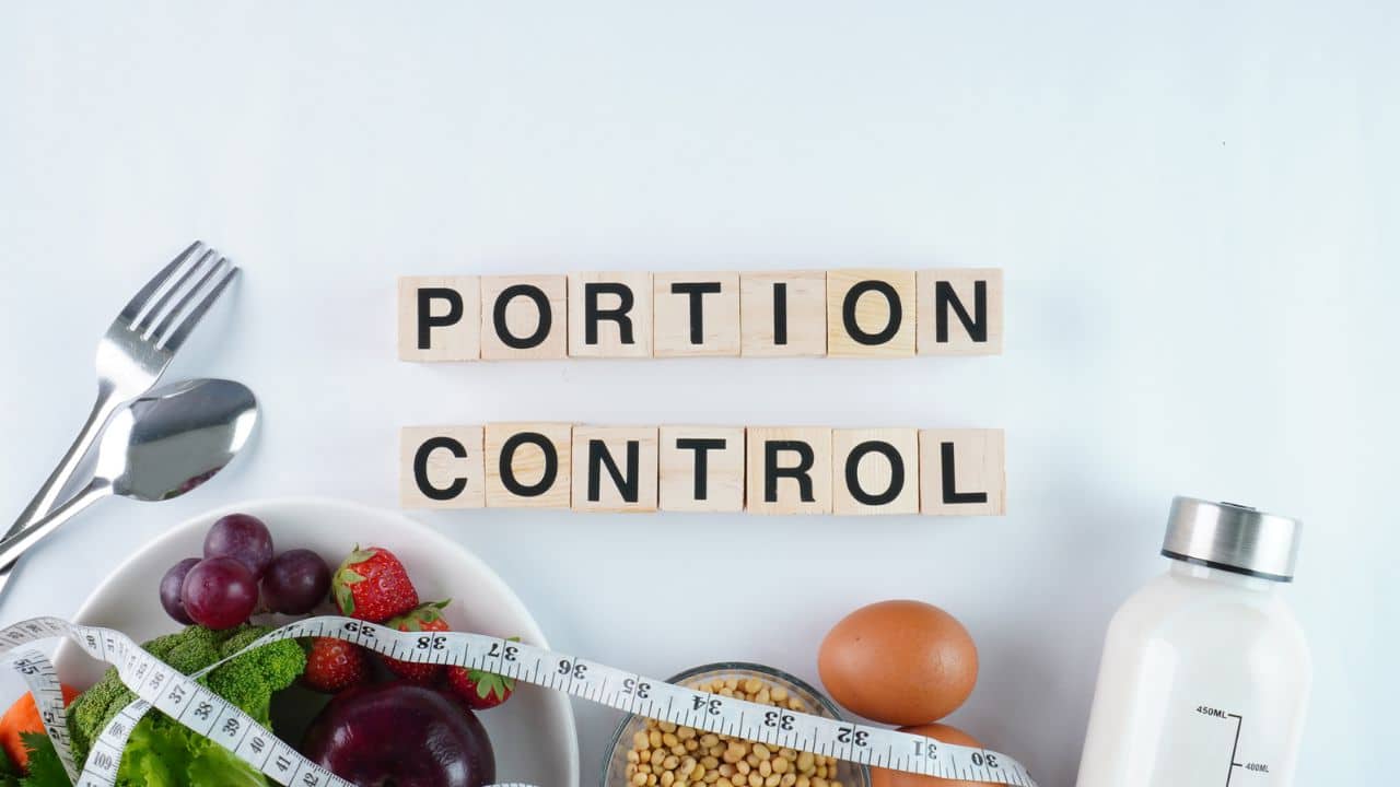Monitor portion sizes: Controlling portion sizes helps manage calorie intake and can assist in maintaining a healthy weight, which is important for managing PCOS. Use smaller plates, measure portions, and listen to hunger cues. Eating slowly can also help with portion control. (Image: Canva)