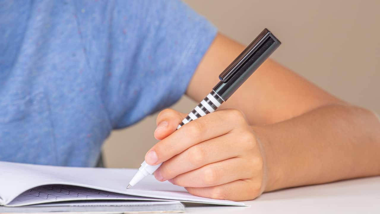 International Left-Handers Day is celebrated on August 13th every year. (Image: Canva)