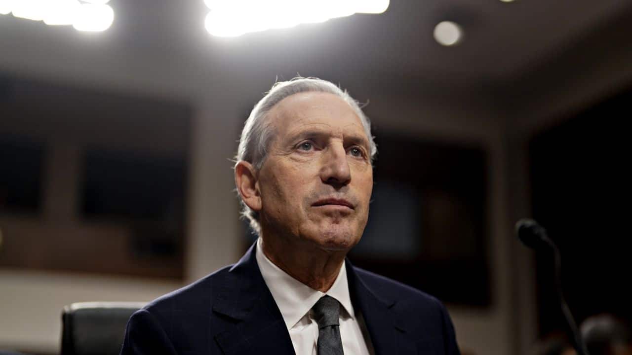 Starbucks’ new CEO has to contend with crisis and Howard Schultz