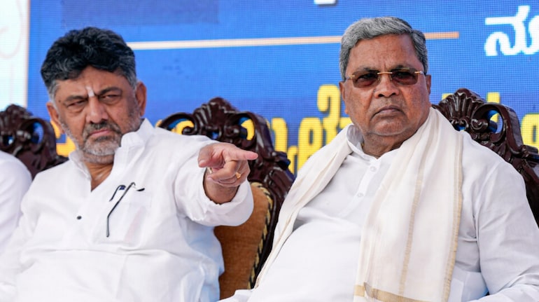 Karnataka cabinet reshuffle: Fate of Siddaramaiah, DK Shivakumar at  crossroads