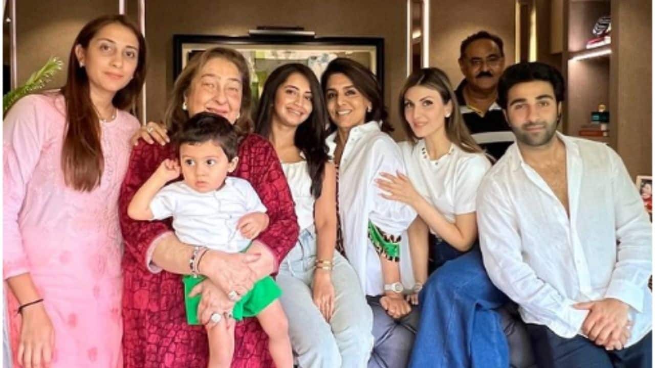 Neetu Kapoor's family celebrates Independence Day with a heartwarming 'Fam-Jam', see pics