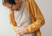 7 hidden monsoon food dangers that cause food poisoning and gut health risks