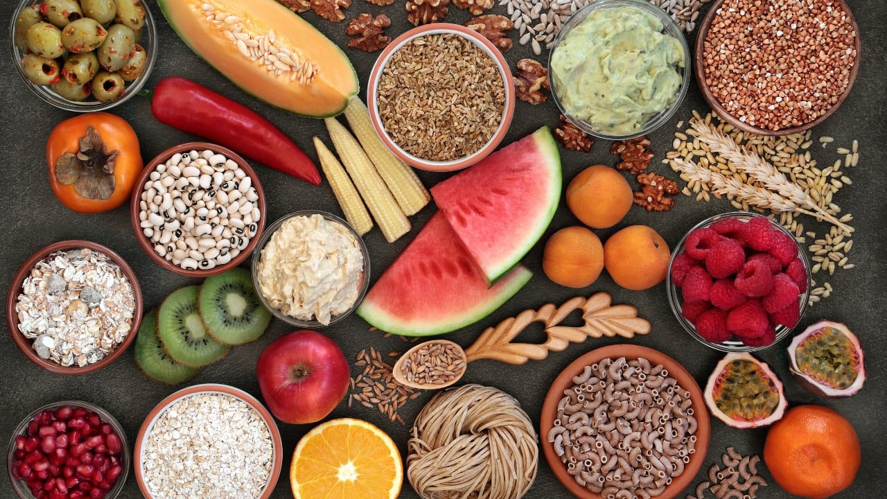 4.Include more fibre: fibre slows the absorption of sugar into the bloodstream, preventing spikes and subsequent cravings. Add more fruits, vegetables, whole grains, and legumes to your diet for a fibre boost. (Image: Canva)