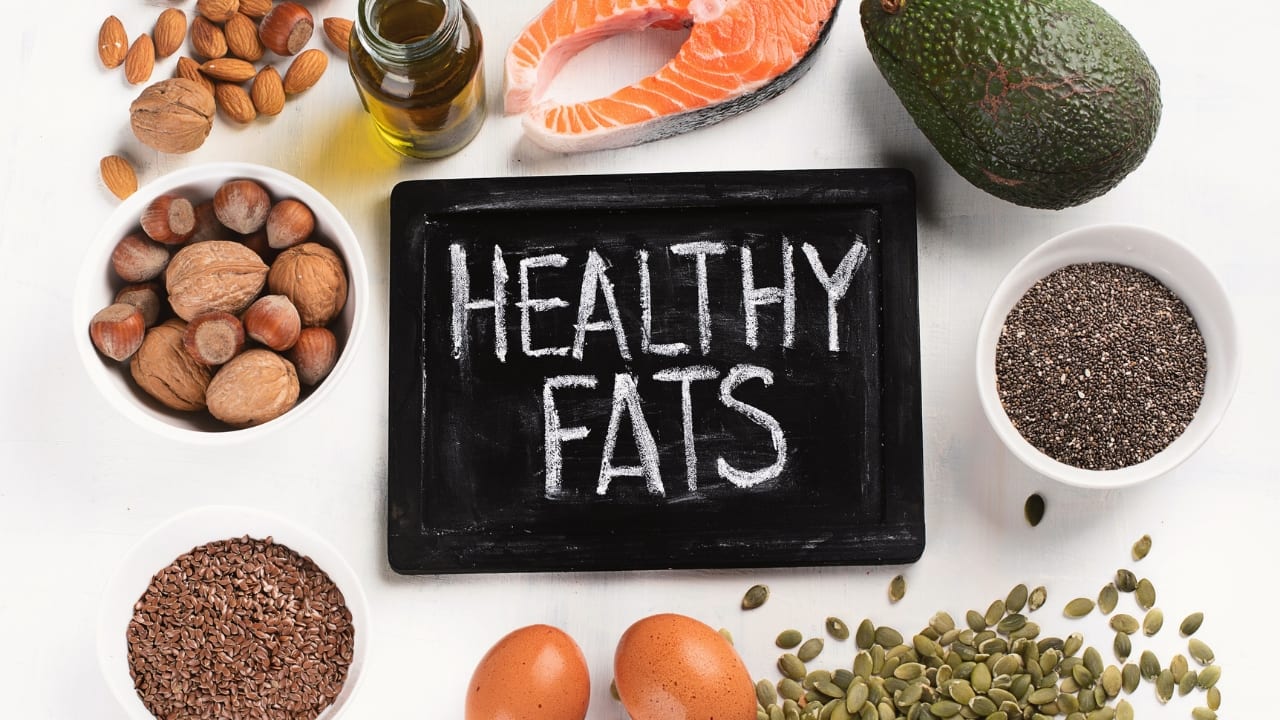Include healthy fats: Healthy fats, like those found in nuts, seeds, avocados, and olive oil, help keep you satiated and reduce cravings. Incorporate small amounts of healthy fats into meals to enhance flavour and fullness.