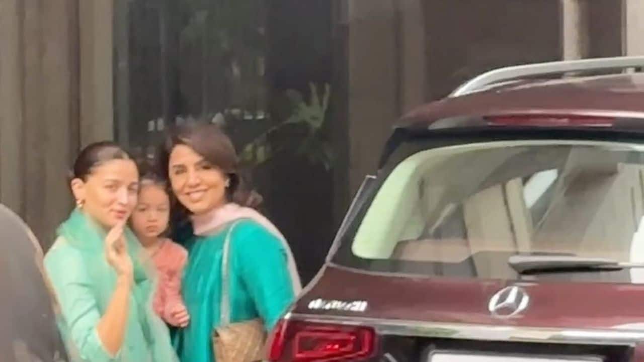 Alia Bhatt, Raha Kapoor and Neetu Kapoor spotted at Randhir Kapoor's Residence for Rakshabandhan celebrations