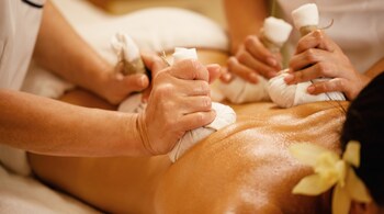 Benefits of spa session: Body polishing is a great full-body treatment to exfoliate the skin by removing dead cells and encouraging cell regeneration (Image: Canva)