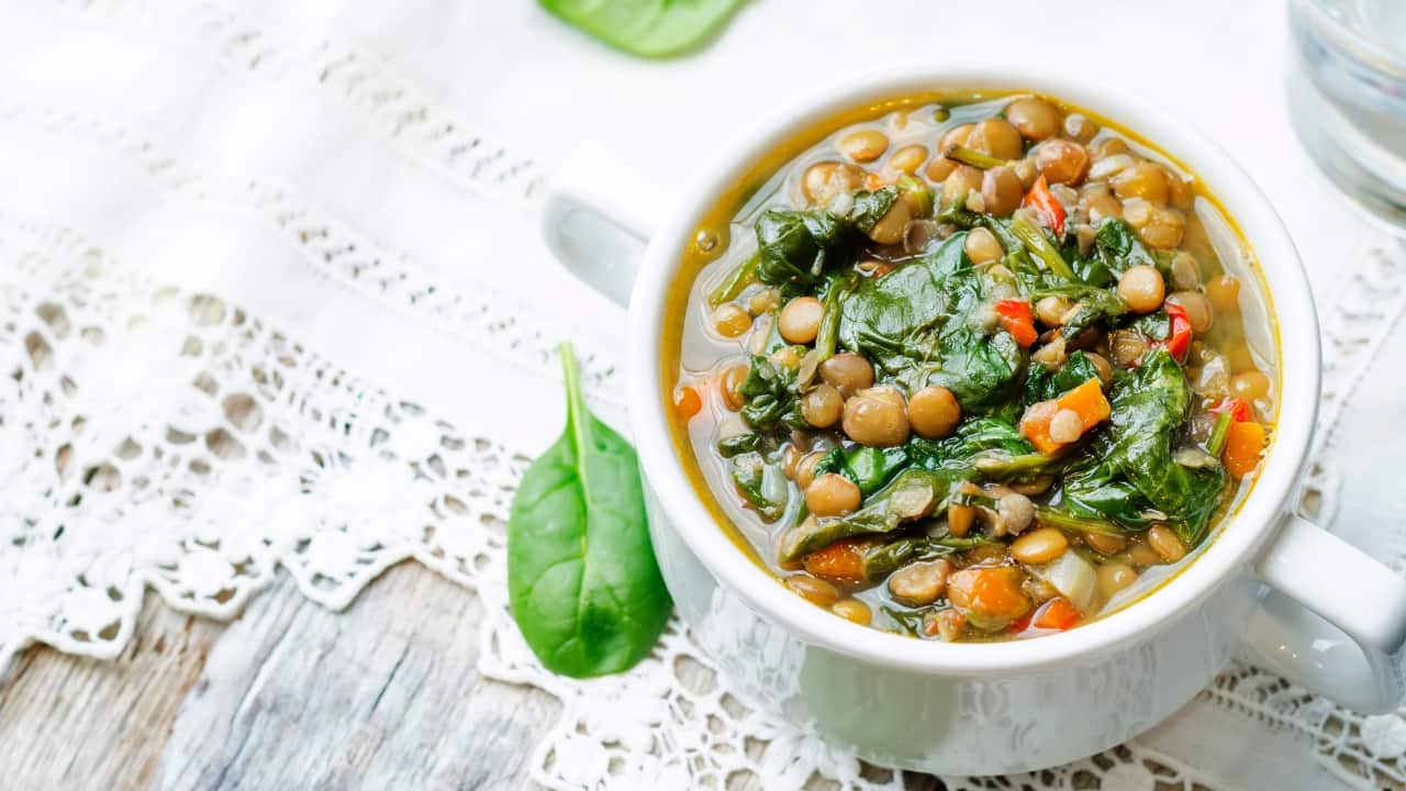 High-protein lunch recipes: Lentil and Spinach Soup (Image: Canva)