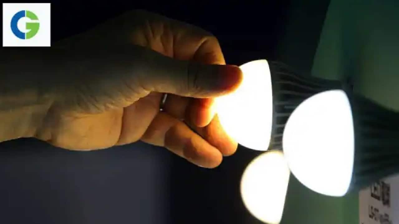 Crompton Greaves Consumer Electricals Sector: Consumer Durables No. of MAFs holding the stock: 4 